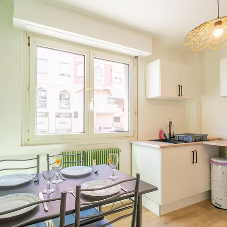 Daire Centre 5 Mins A Pieds - Proche Parkings - Lit 160 Cm Colmar