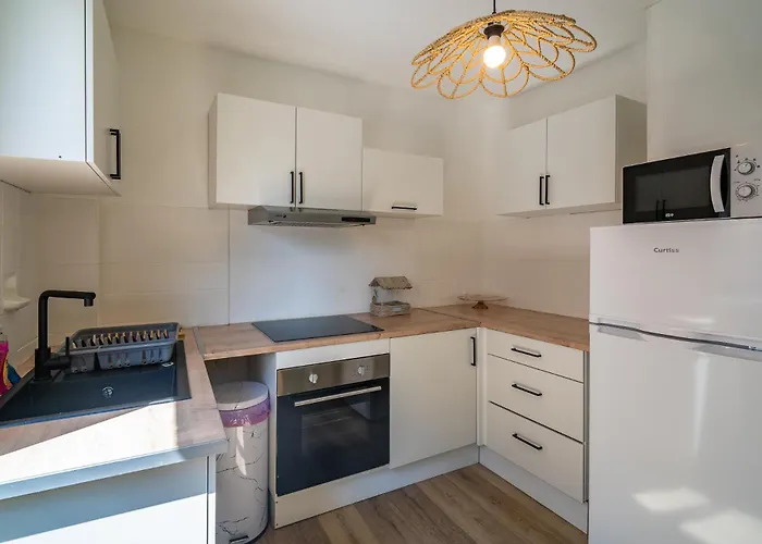 Daire Centre 5 Mins A Pieds - Proche Parkings - Lit 160 Cm *